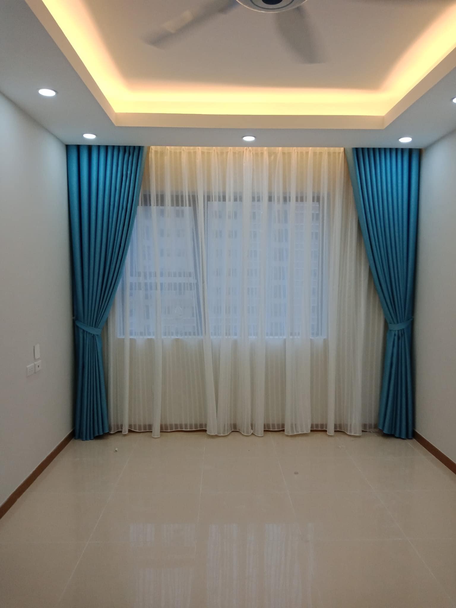 Rèm toàn mỹ