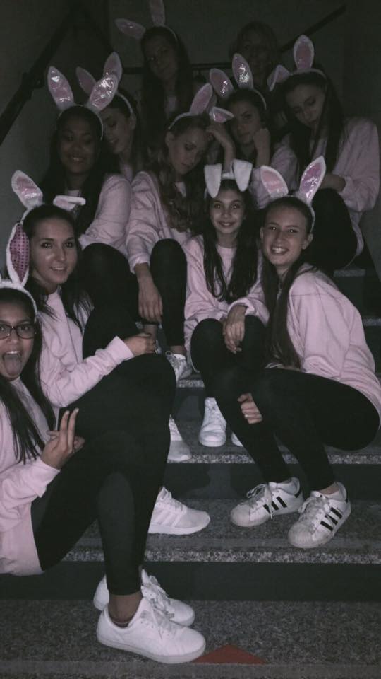 BLACK ROSES CREW