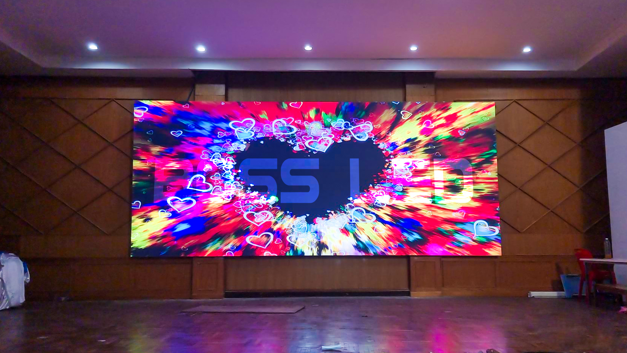 งานติดตั้งจอ LED P3.5 INDOOR พร้อมทำโครงสร้างจอ ขนาดจอกว้าง 21 ตาราง ...