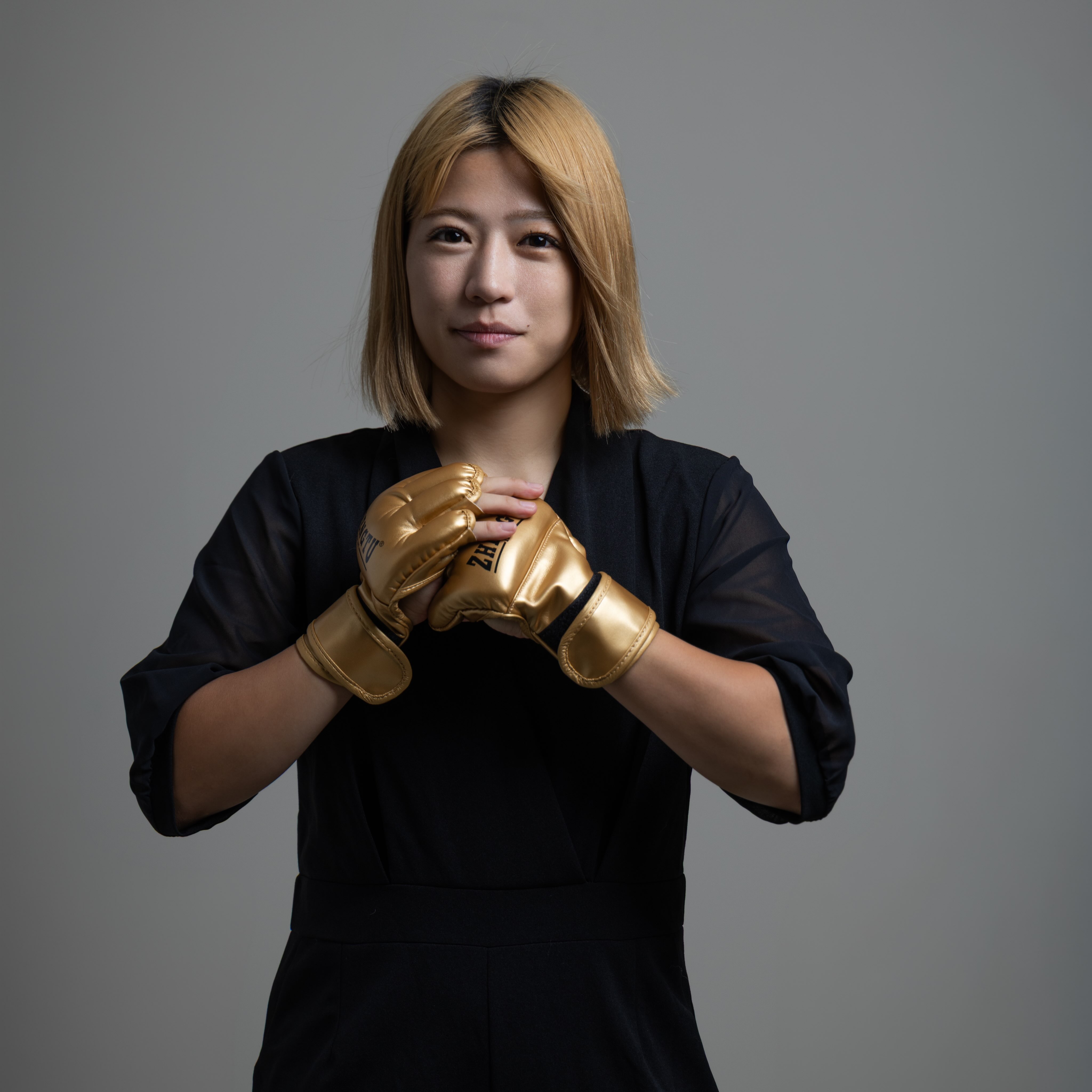 鈴木万李弥 (@mariya.suzuki.33) • Facebook