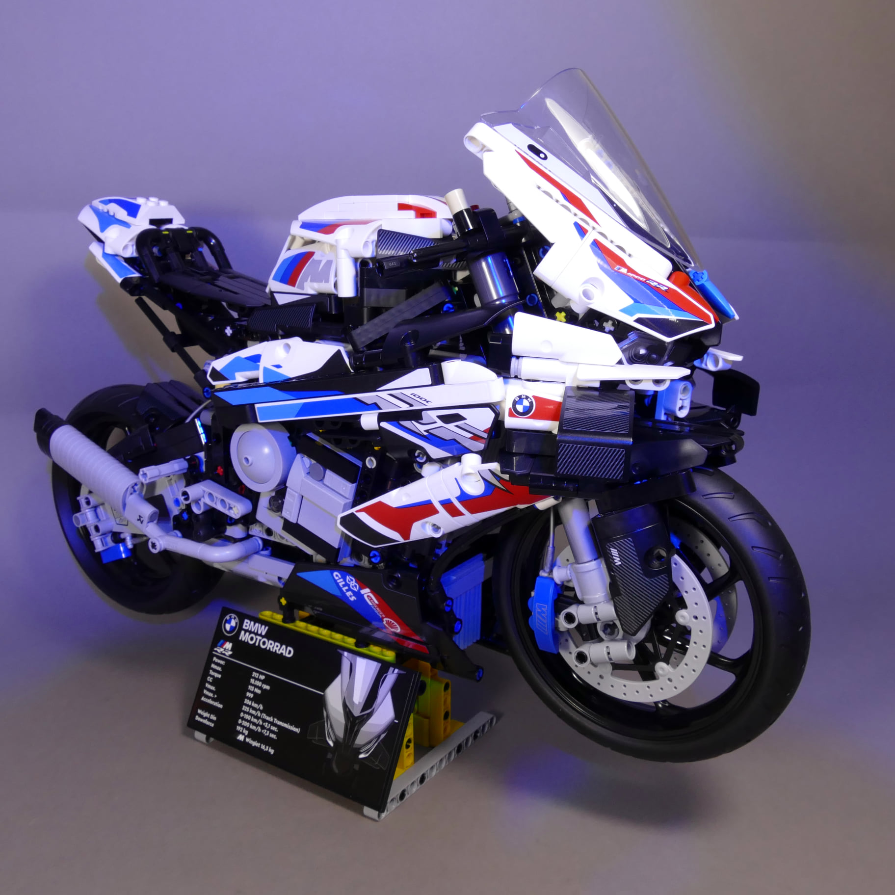 BMW M 1000 RR - LEGO Technic 42130. This motorbike is an absolute 