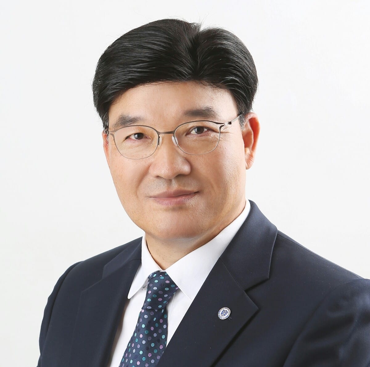 김윤석