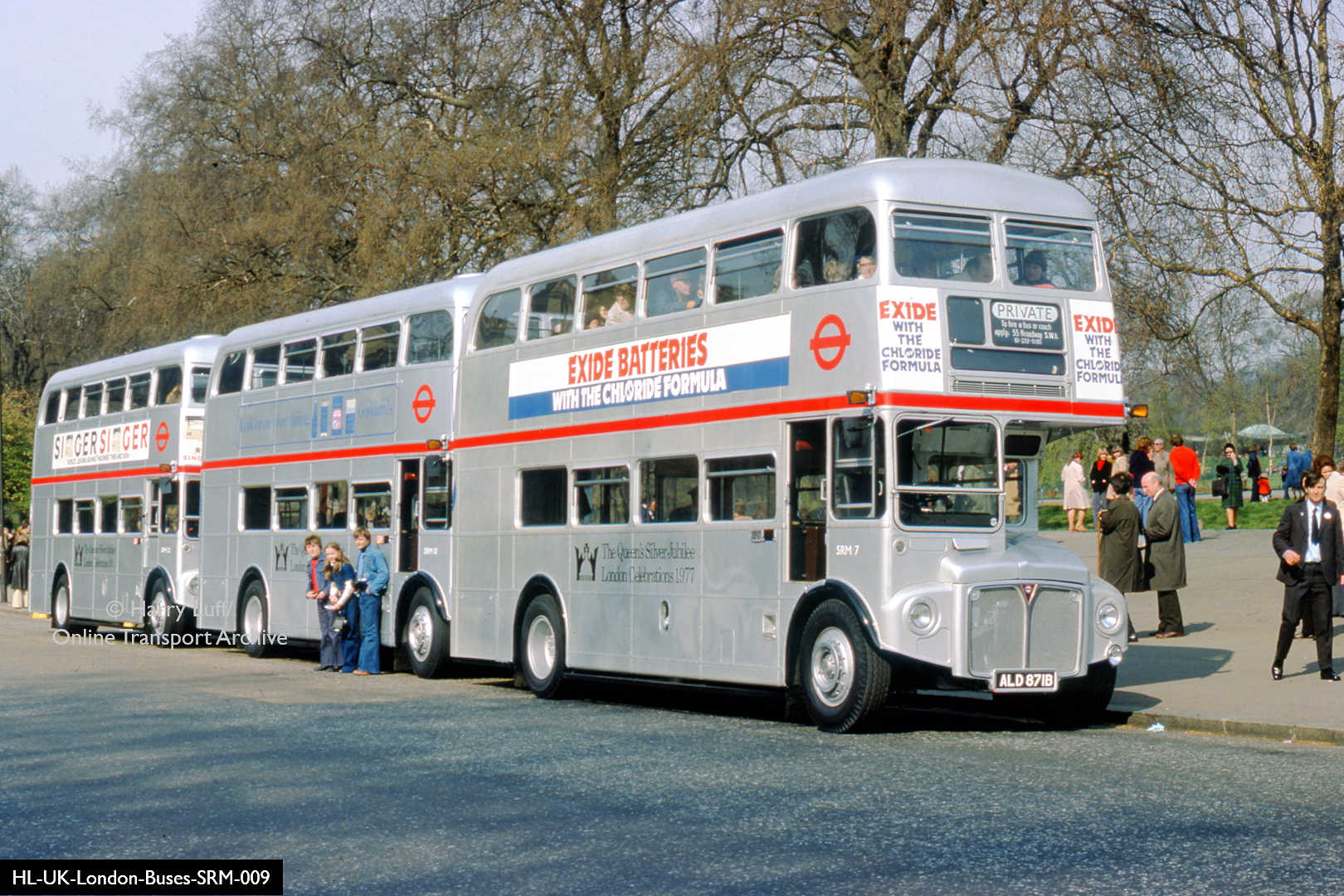 Online - For the Queen’s Silver Jubilee in 1977, 25 Routemasters were ...