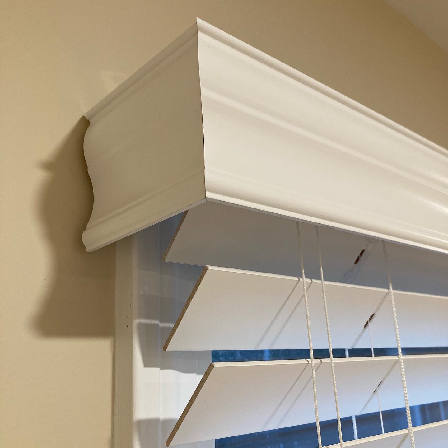 LindasDecors - ️Details like valance returns that are the...