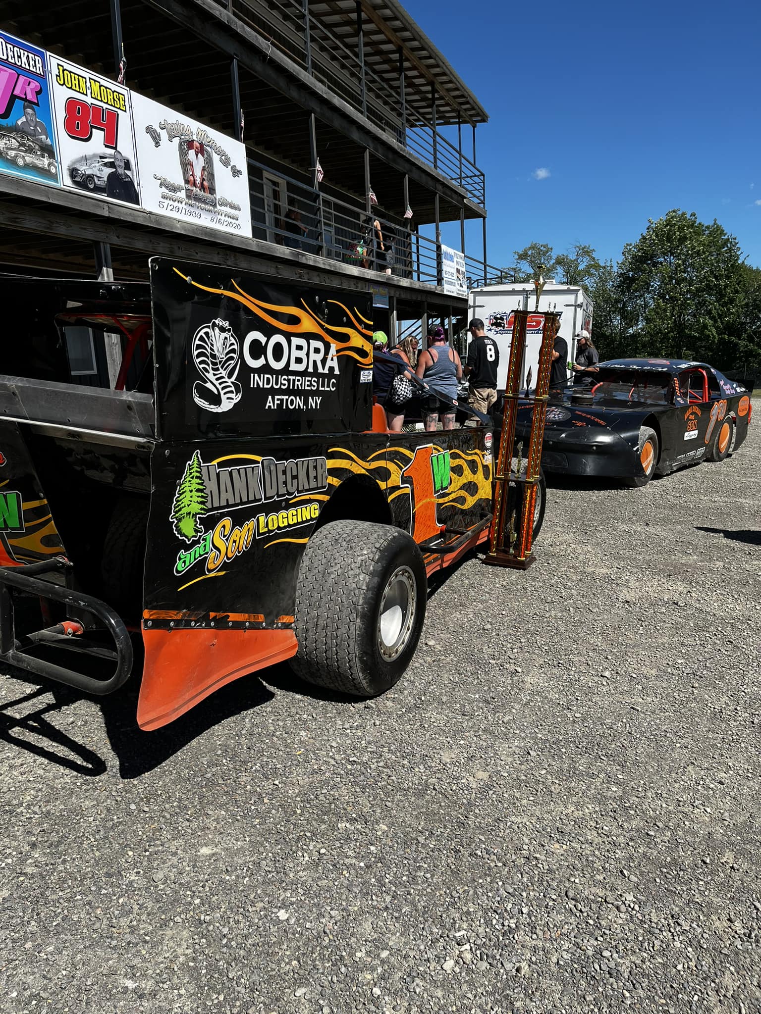 The Decker cars are up top... - Thunder Mountain Speedway
