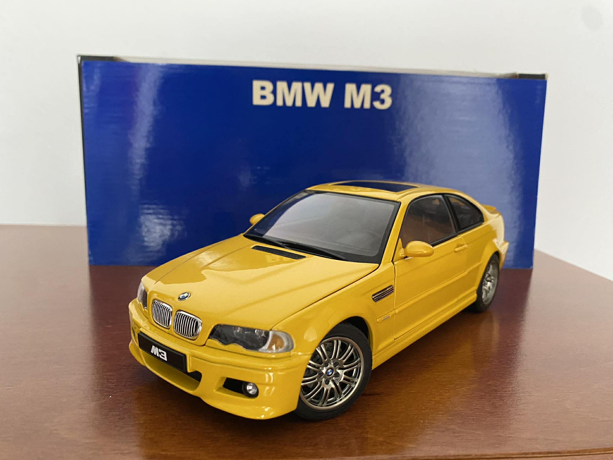 For sell in good condition M3 e46 1:18 Autoart 160€
