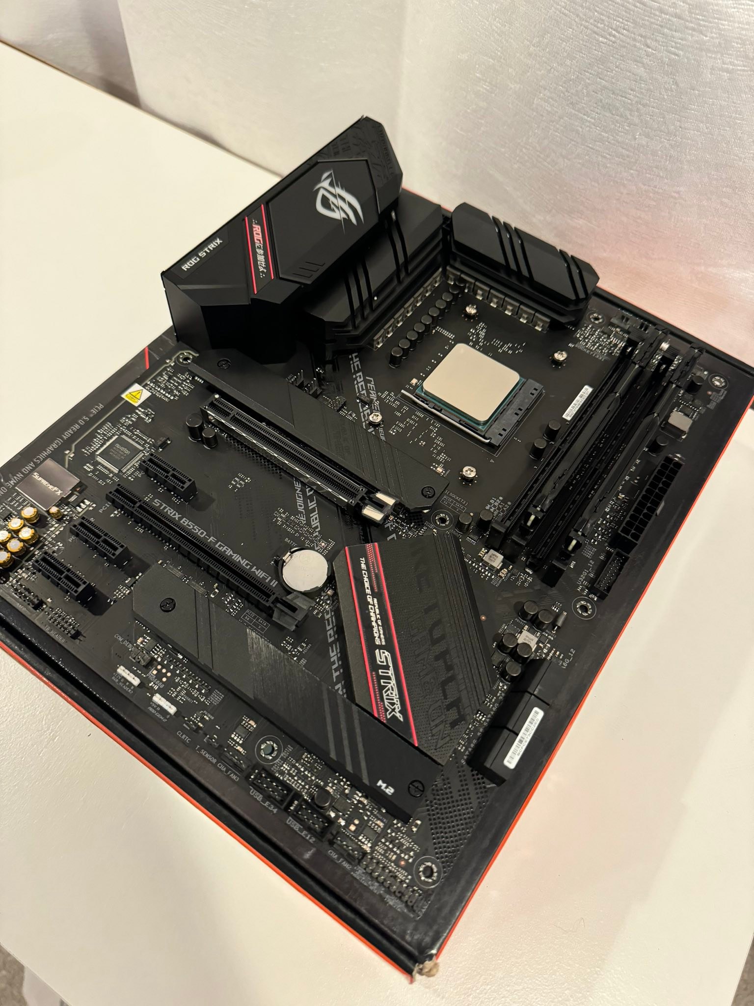 ASUS ROG STRIX B850-E GAMING WIFI - Motherboard