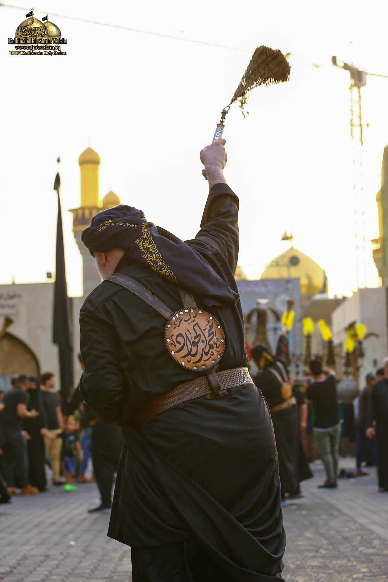 The Holy Kadhimiya Mawkib Renew... - Kadhimain Holy Shrine
