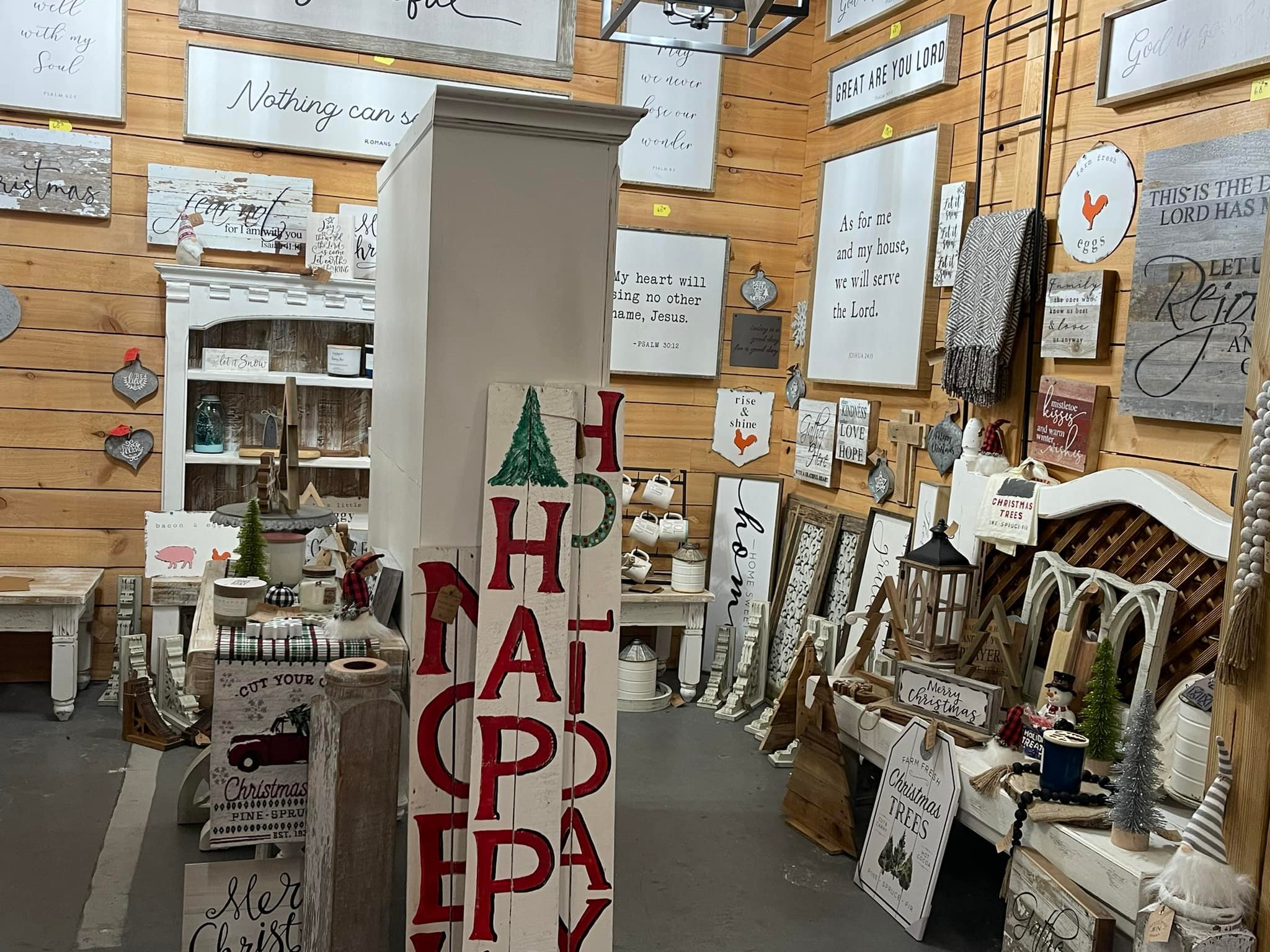 Trader Maes... - Trader Maes Furniture & Decor Market
