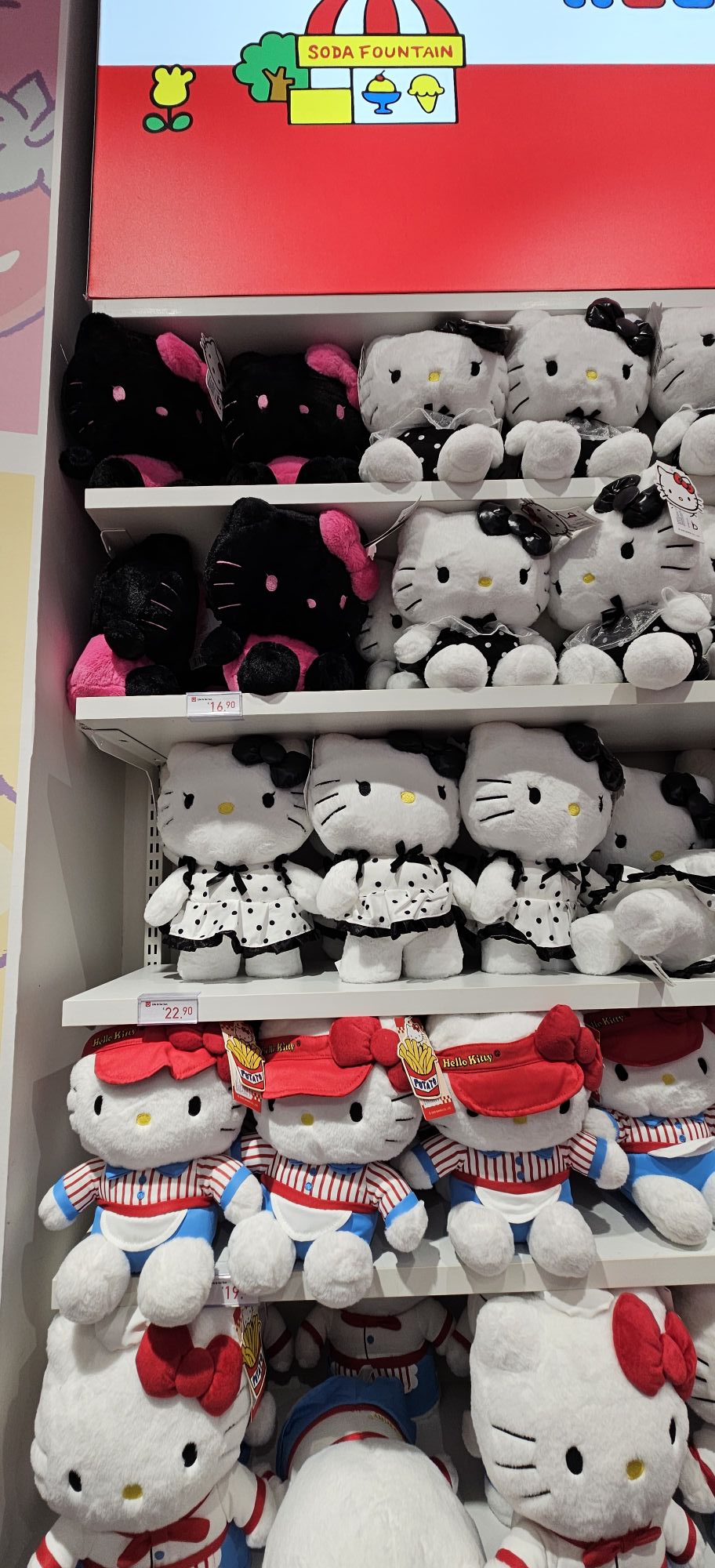 Limited Edition 🇯🇵 Official Hello Kitty × 7-Eleven Japan