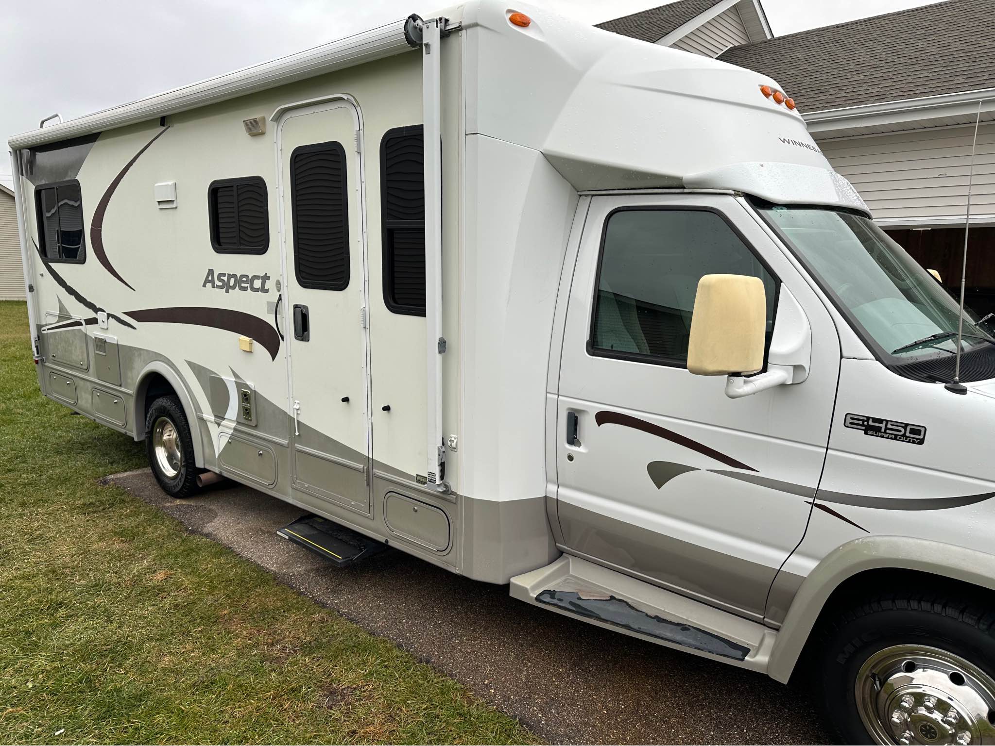 2005 Winnebago Aspect 26ft B plus with slide - RVs & Campers ...