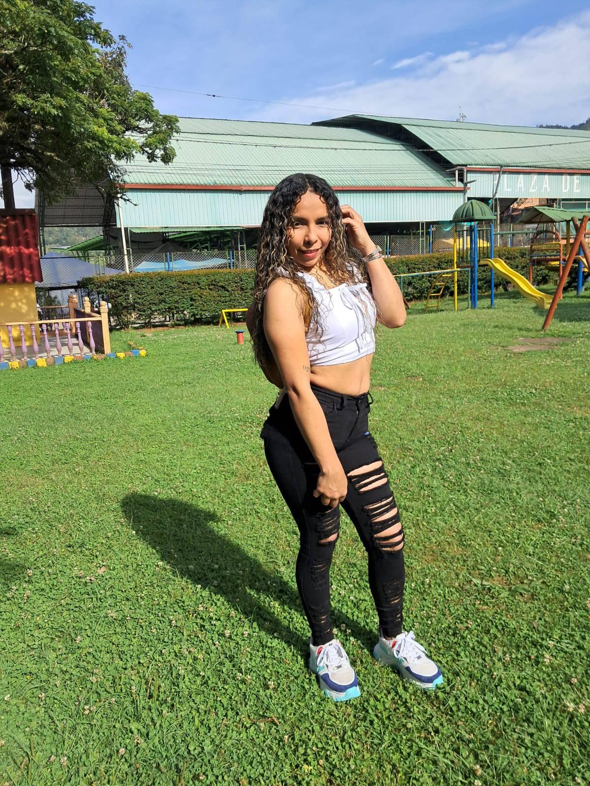 Melany Reveron