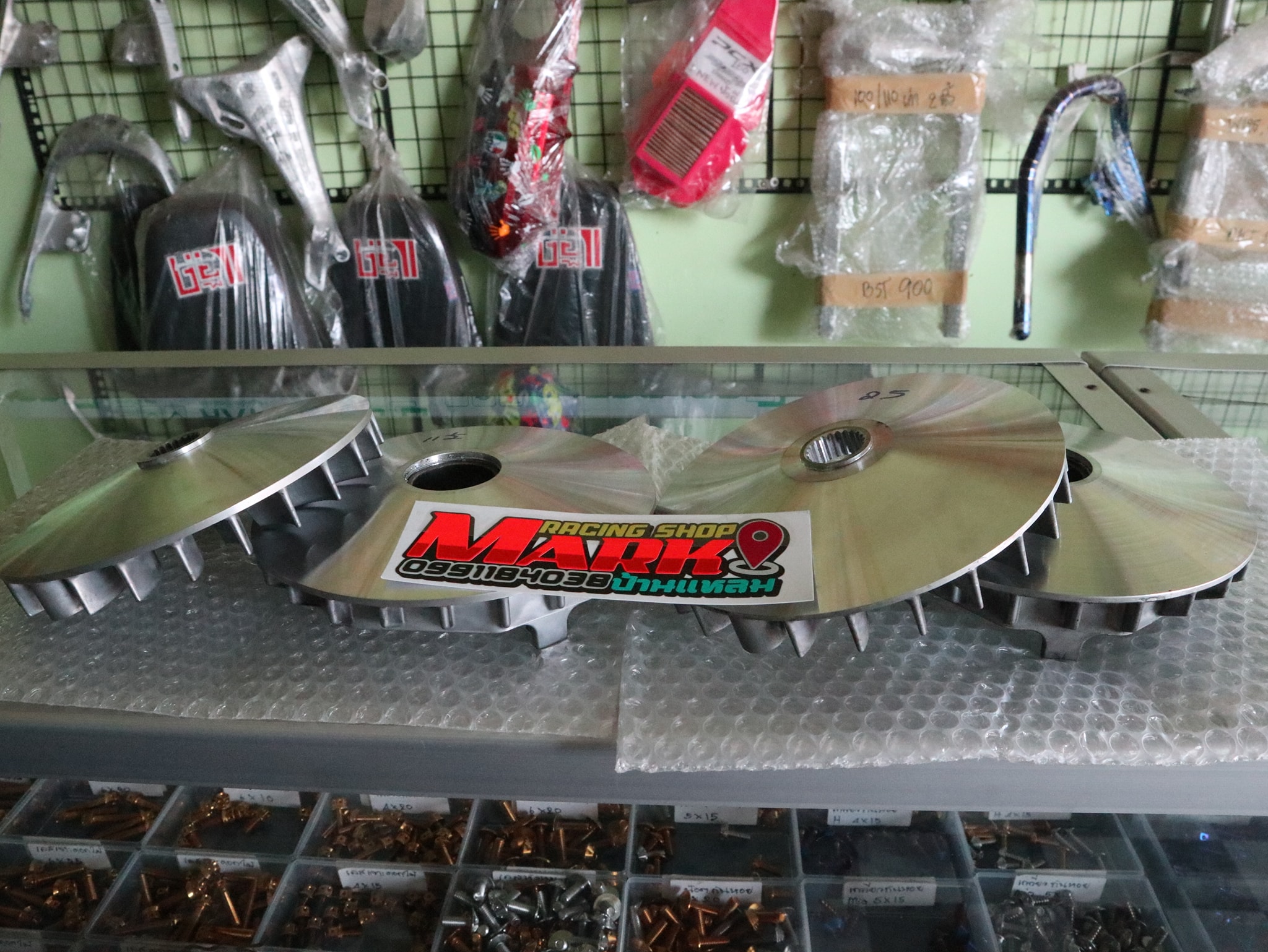 XMAX300... - โกดังรถซิ่งเพชรบุรี Mark Racing Shop | Facebook