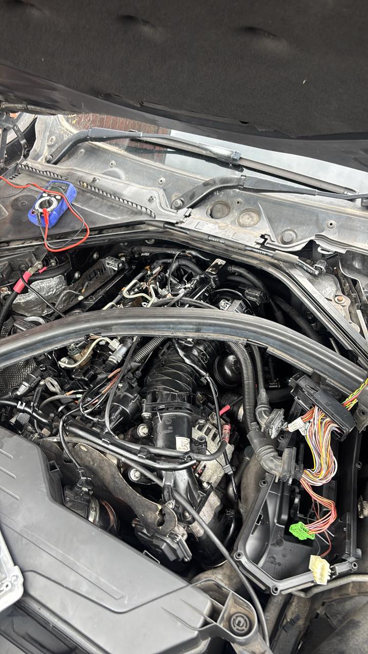 What causes a 320d to crank but not start and show error code 249300?