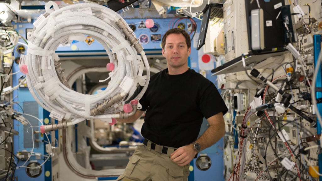 🇫🇷 ... - Fan de l'ISS - Station Spatiale Internationale