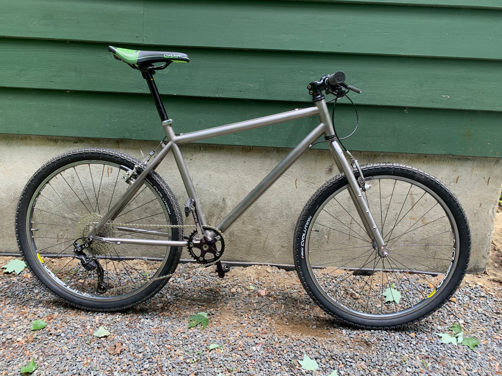 Got better photos of my 1995 Kona Hei Hei