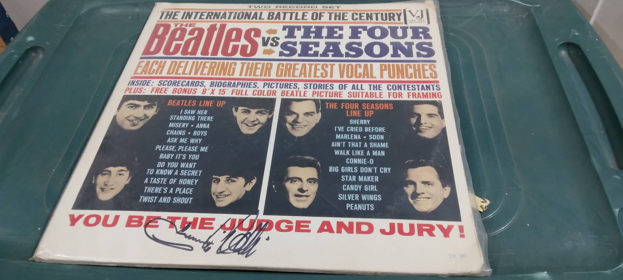 Rare Beatles vs Four Seasons mono vinyl record with inner sleeves