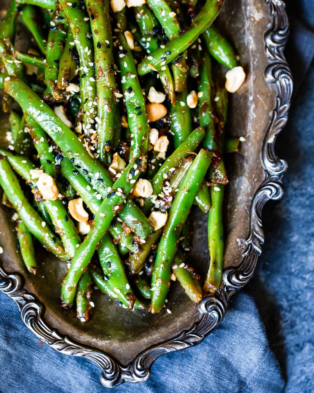 gordon ramsay green beans with chili peanut dressing here's a fun way to eat beans: sauteed sesame oil and garlic and tossed with a thai-inspired sauce. SO GOOD! GET THE RECIPE: https://www.ambitiouskitchen.com/thai-green-beans blue net