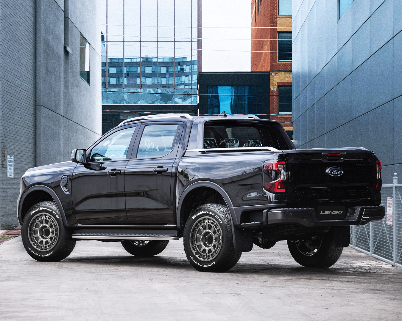 กระบะทรงพลัง Next-Gen Ford Ranger... - Lenso & Raiden Tires
