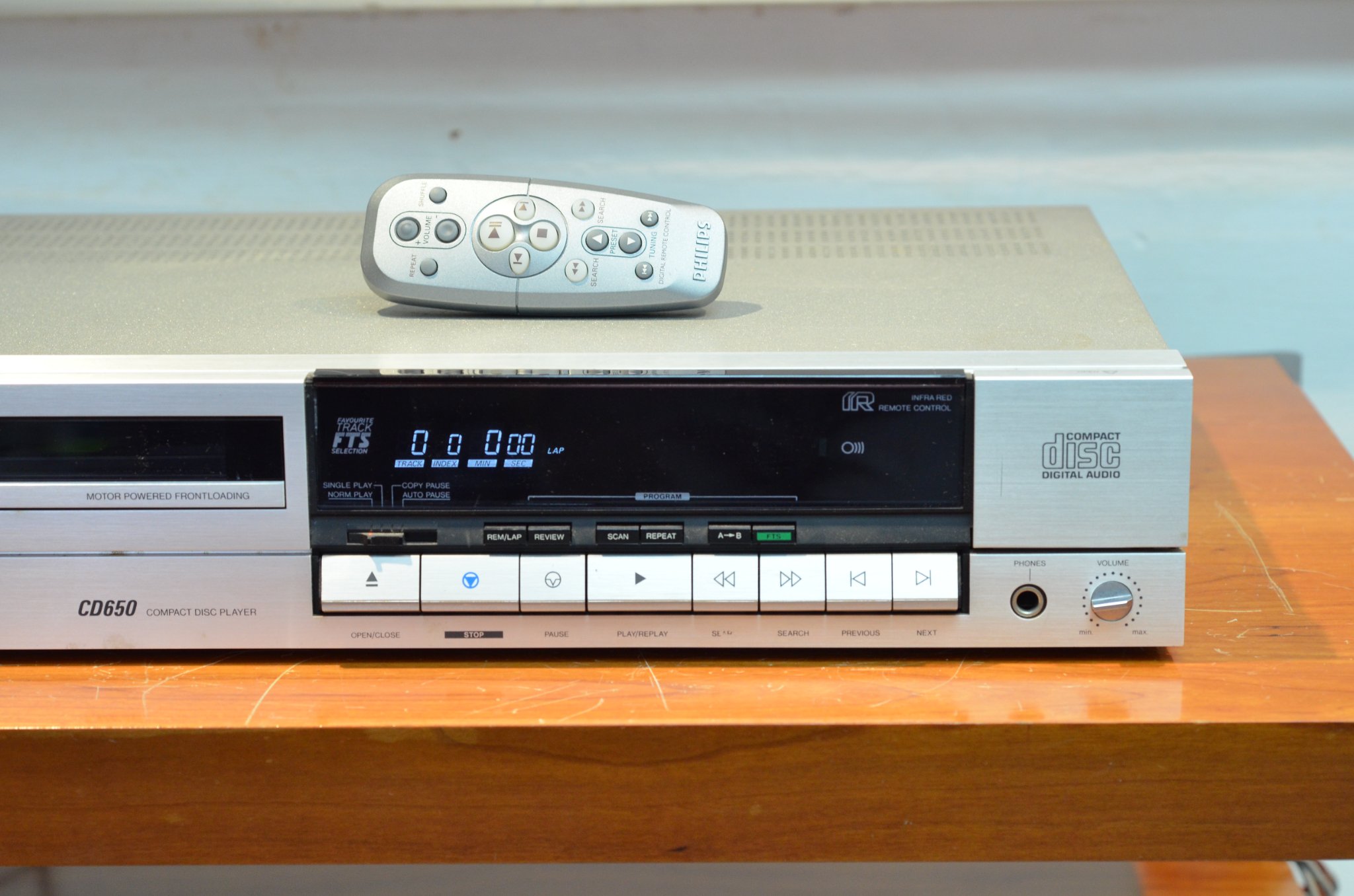Philips CD650 CDM2 光頭 TDA1541 比利時製造 220V (壞機)
