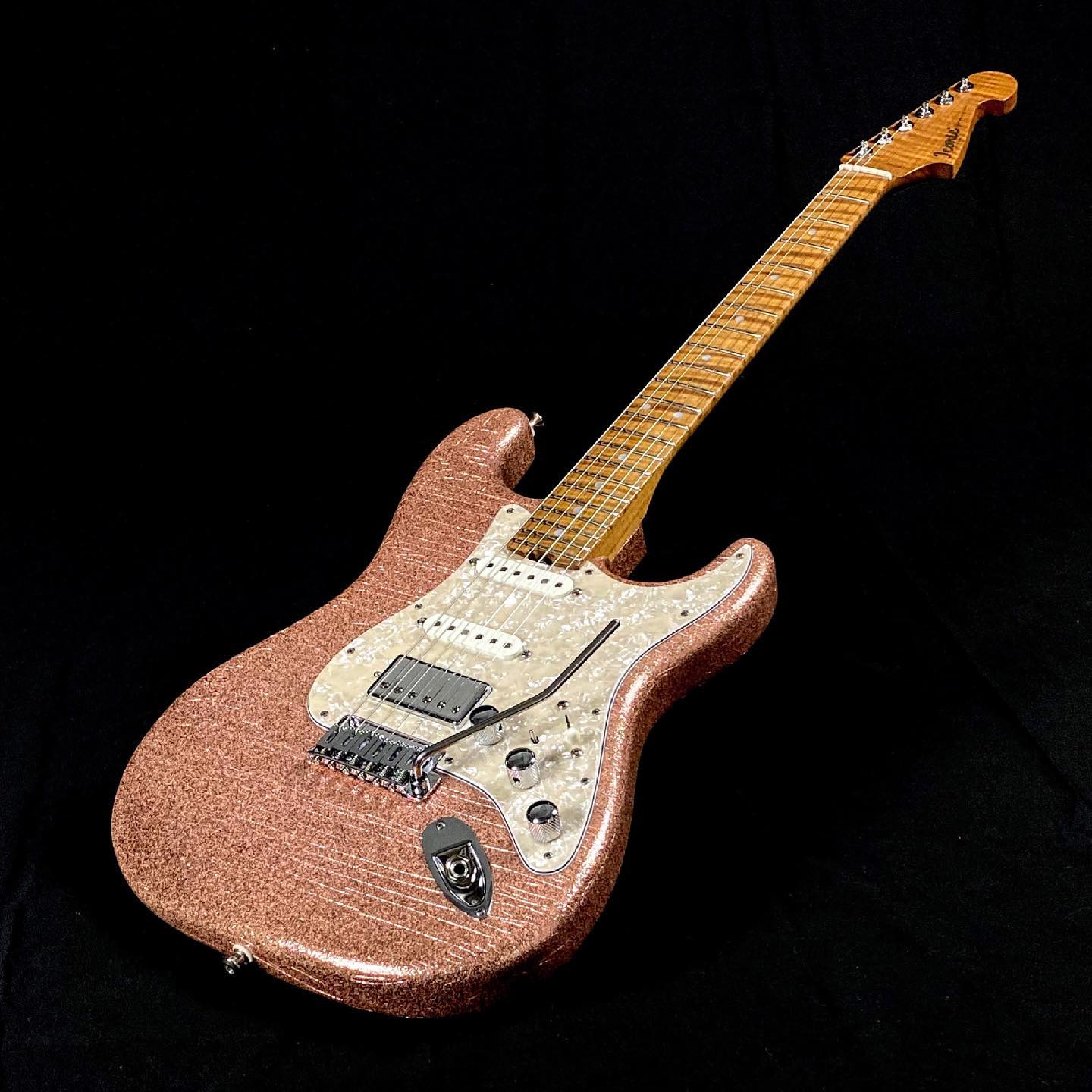 Is Shell Pink Flake your thing? Well then, how about this Vintage 