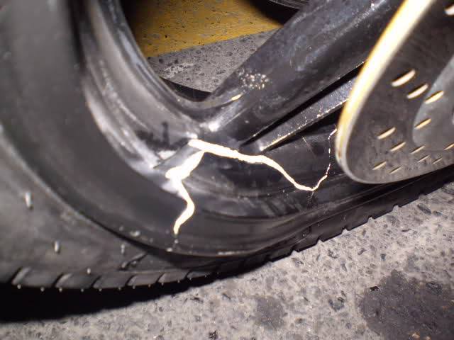 Se le rajo su aro de moto y no sabe... - Motrix Guatemala | Facebook
