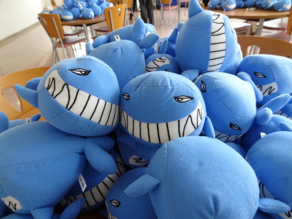 直筆サイン入り ピースター ぬいぐるみ 11個セット Facebook