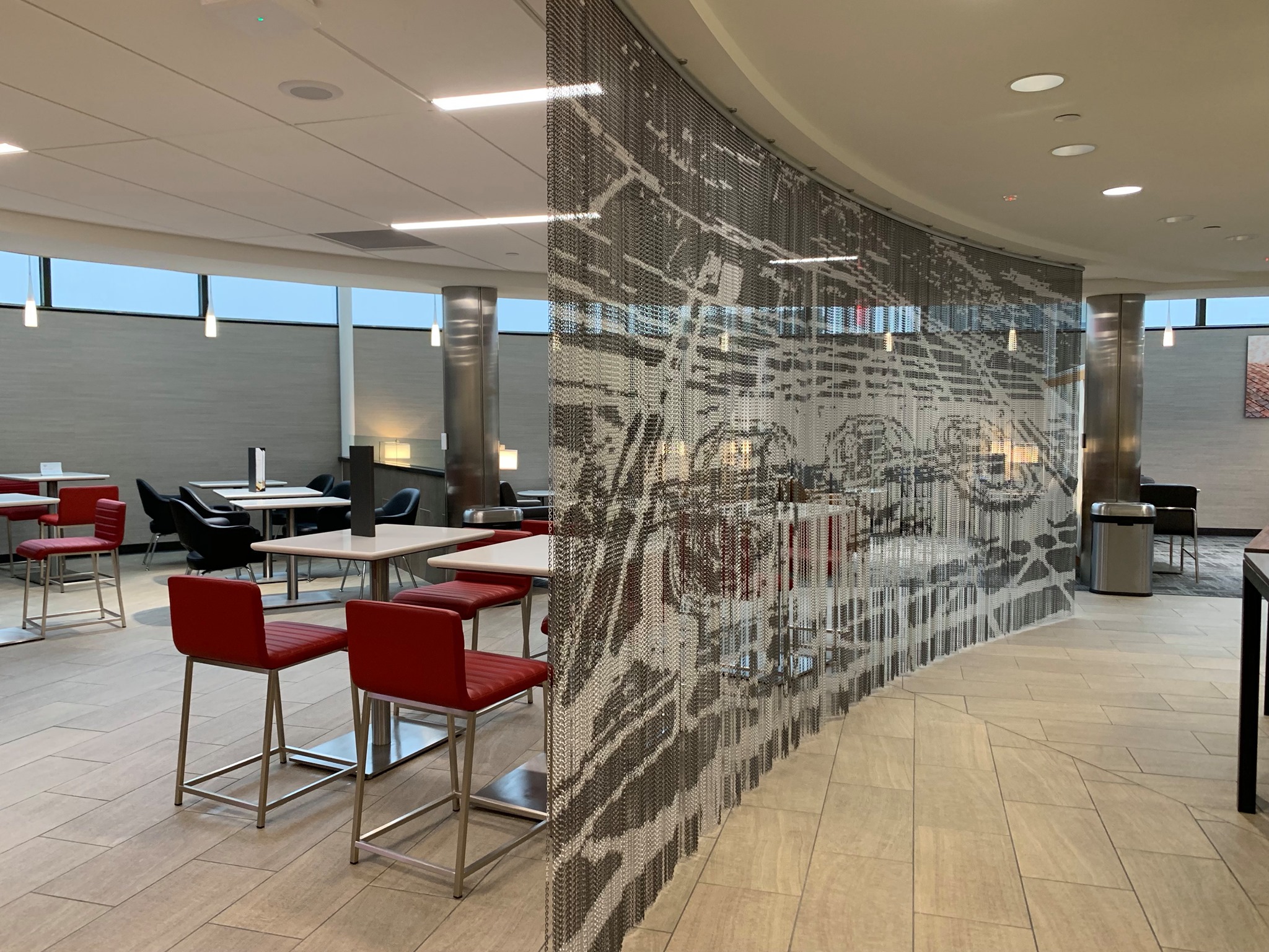 admirals club miami showers