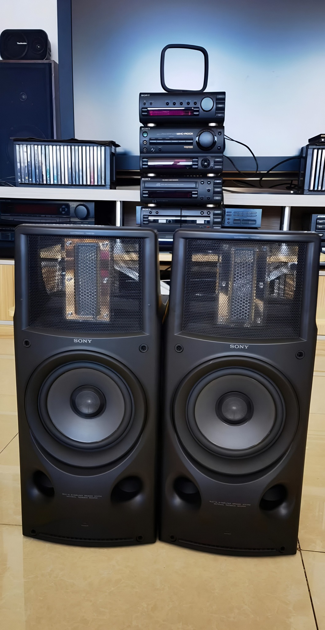 Sony DHC-MD99 Mini Hi-Fi Component System.