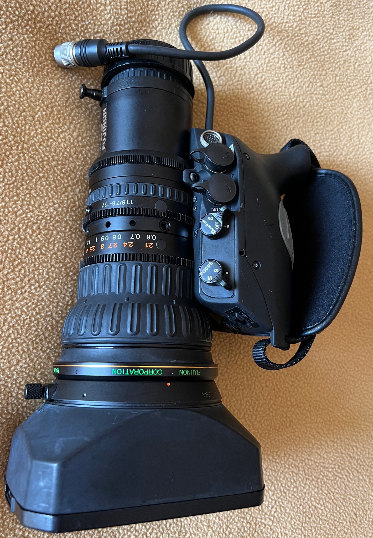 Fujinon A10X4.8BEVM-28 - The Fujinon A10X4.8 BEVM is a 2/3″ wide