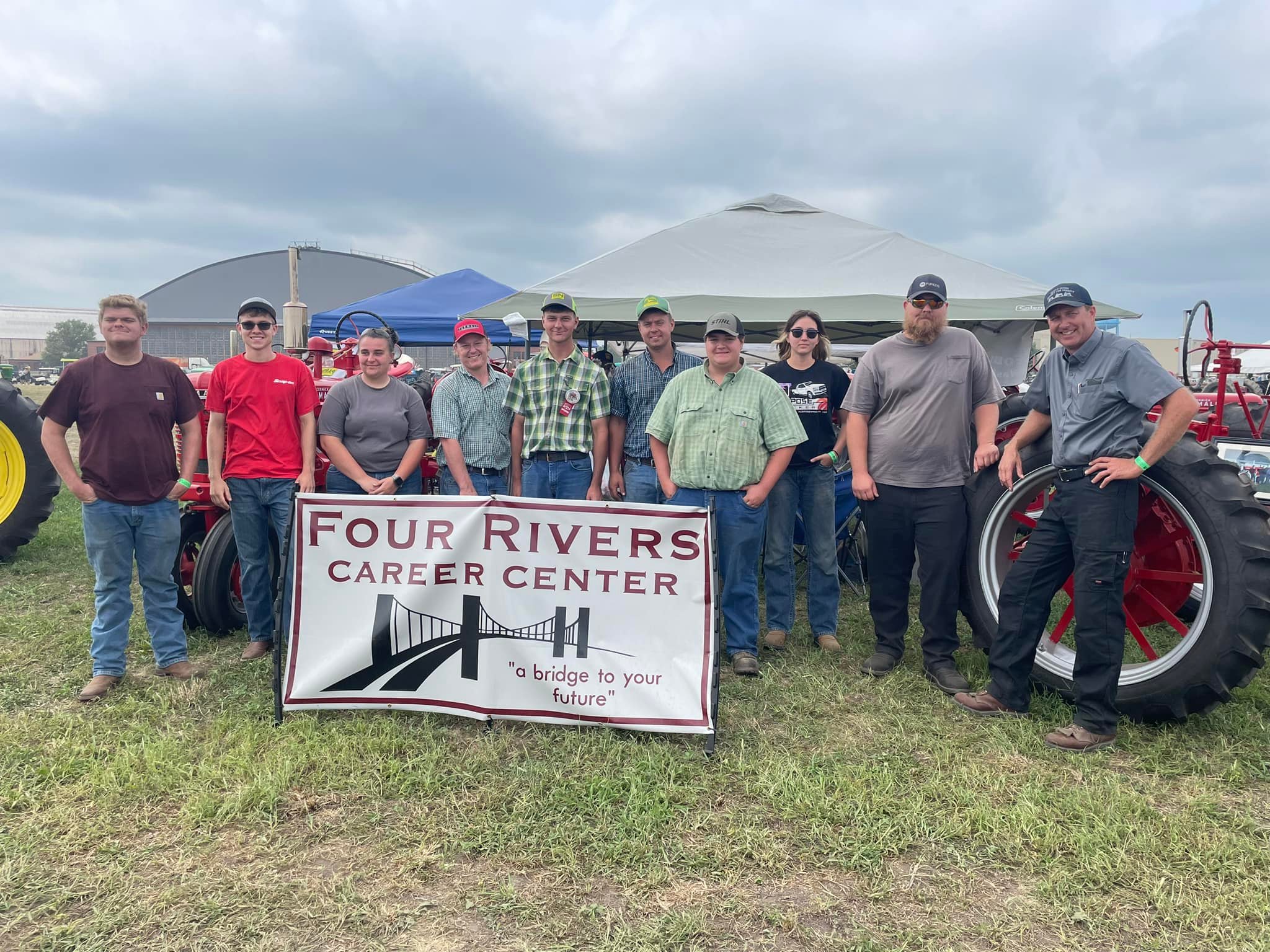 Four Rivers Tractor Club | Washington MO