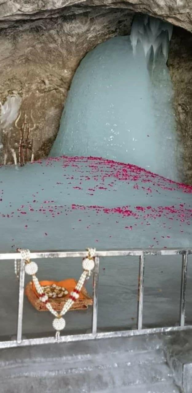 HimExam - First pictures of Holy Ice Shiv lingam in Holy...