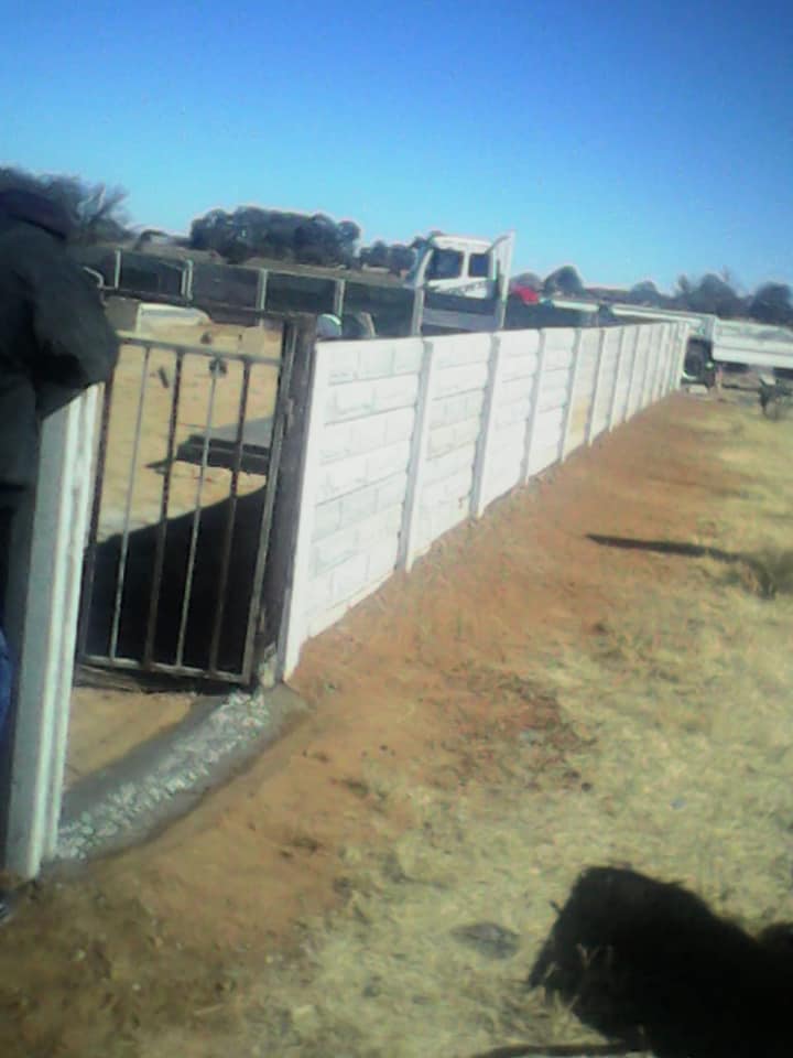 New Walls, Improve your... - Supercrete Precon and Fencing