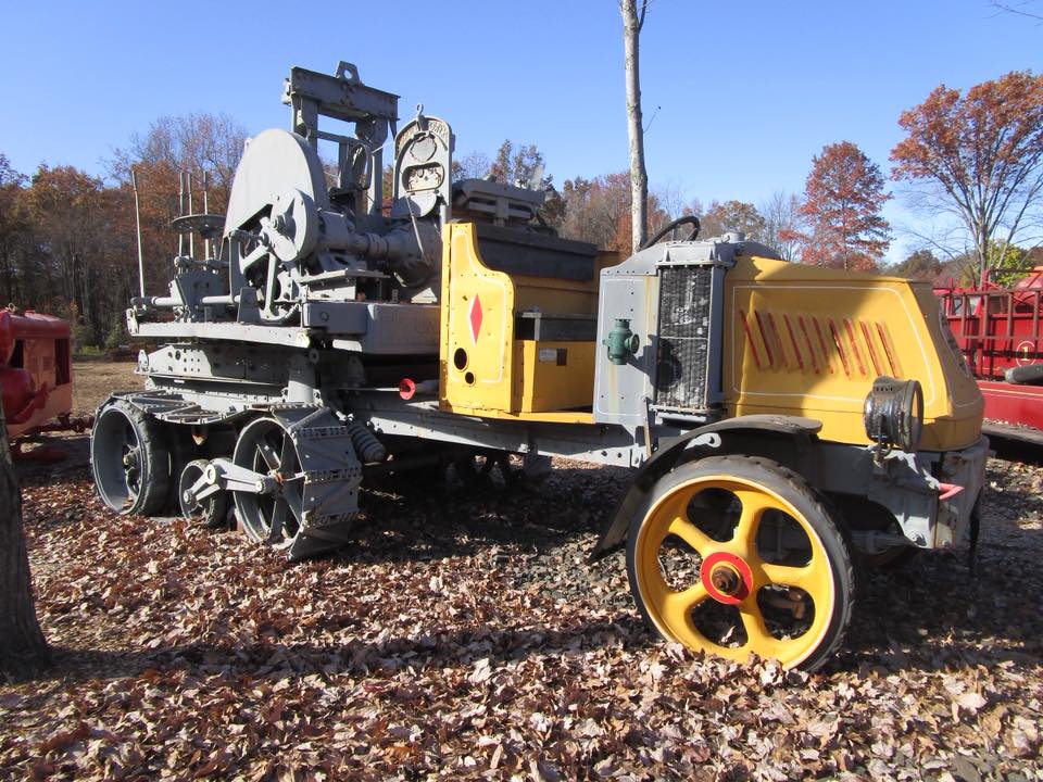American Classic Trucks Photo Story | Mack AC chain drive with half ...