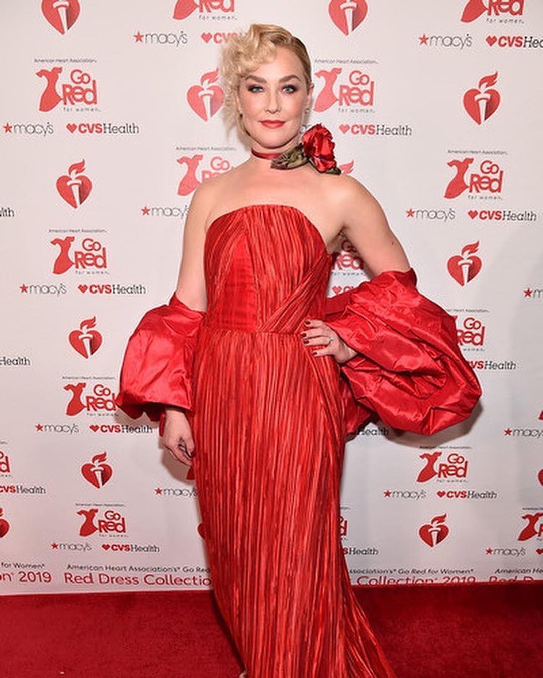 So many red-hot looks on one runway 🔥🔥 What an epic #RedDressCollection show! mcys.co/2BuW9C1