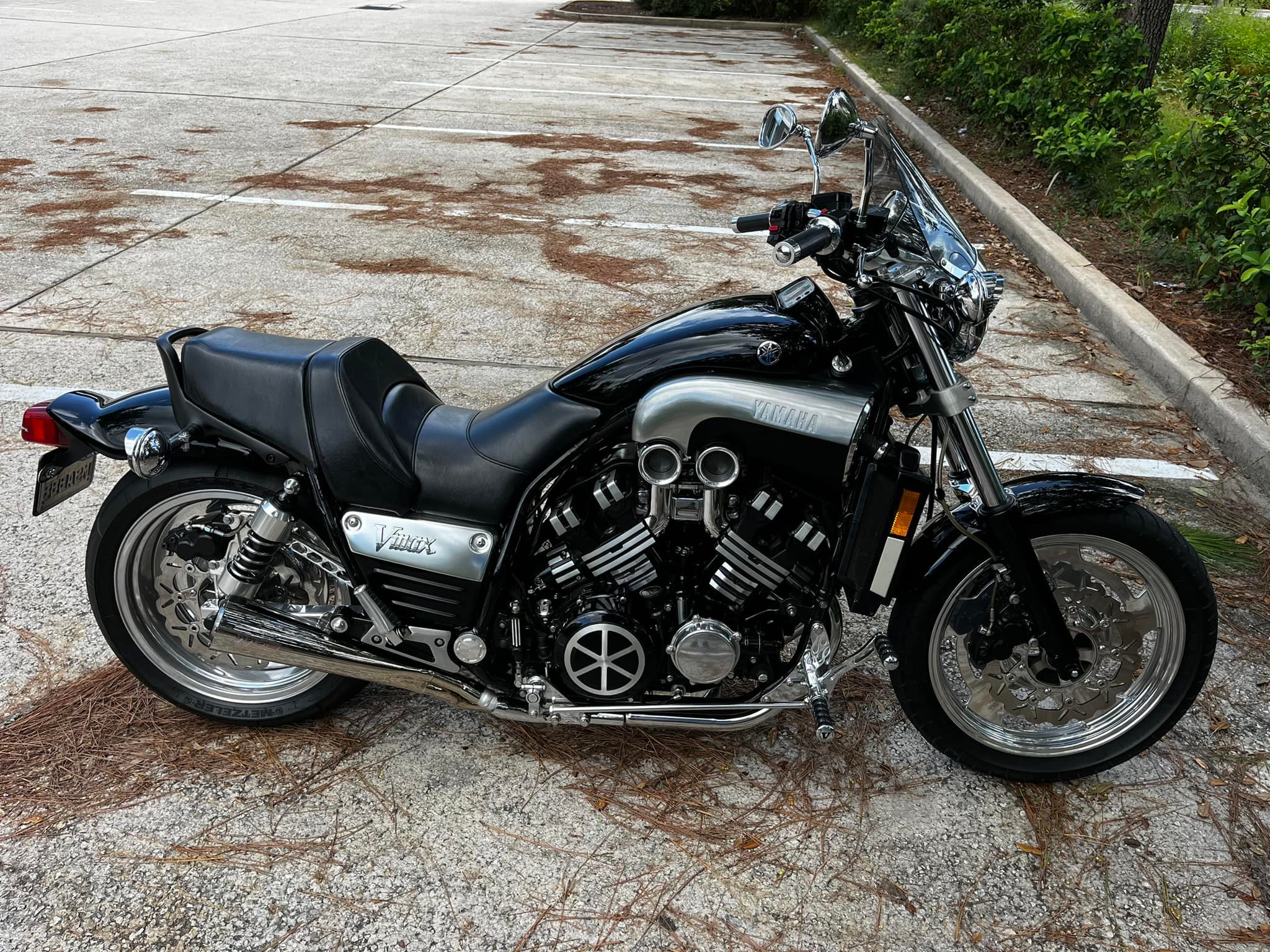 My new Vmax 1200 2en 1998@@@@ Ready for customs control