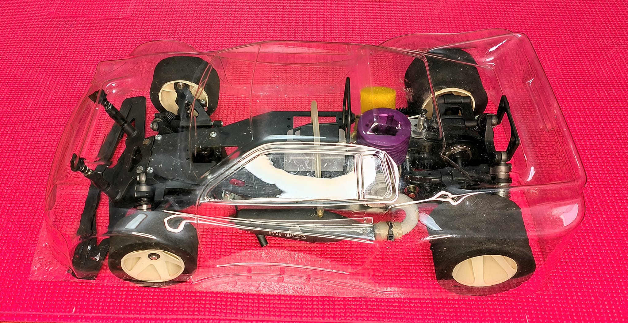 Testing vintage Serpent Impact 2/M2 RC car