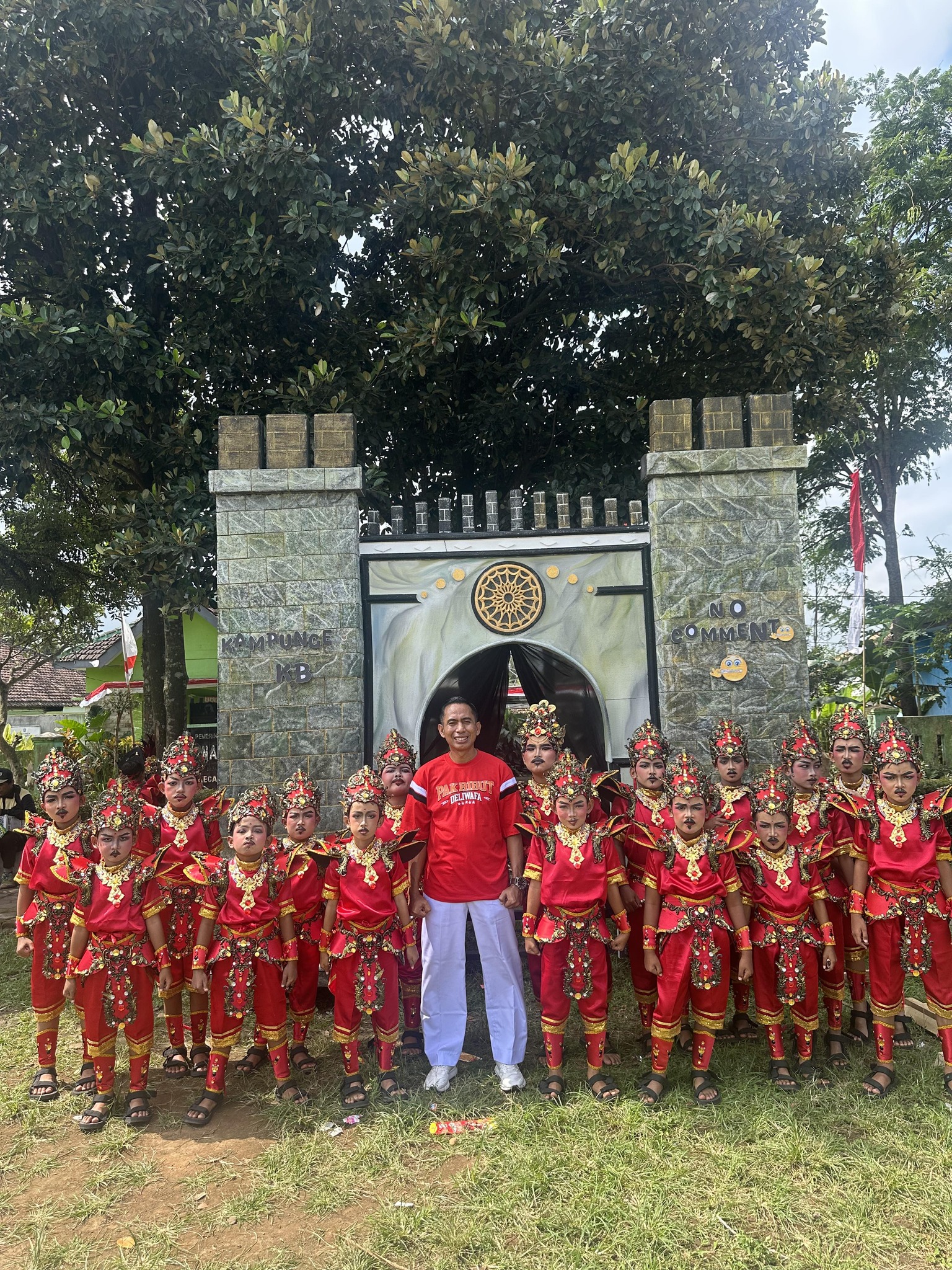 Pak Ribut Guru Viral