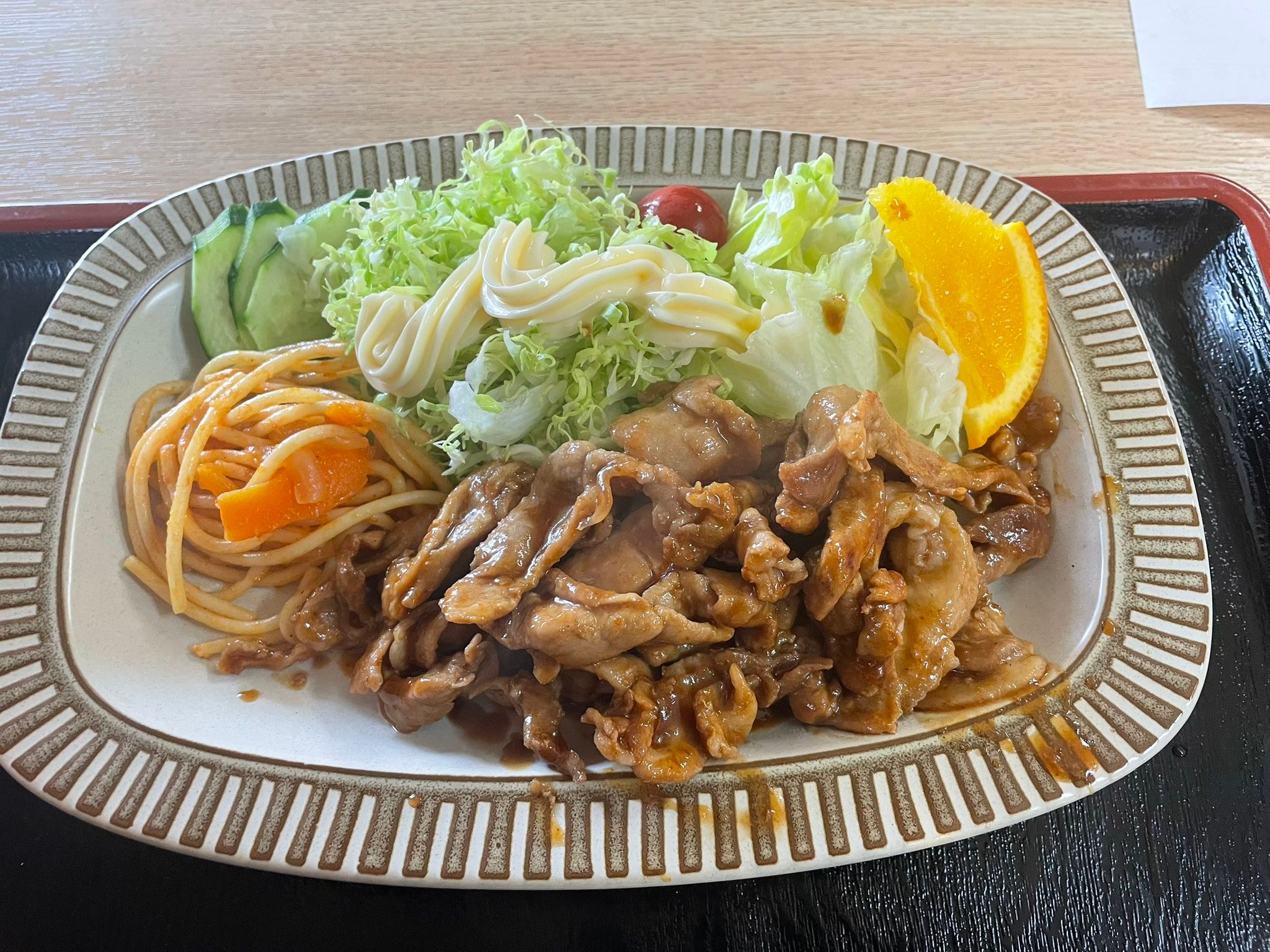 今日のランチは、会津高田町のまるこし食堂さんにて、焼肉定食（1,150