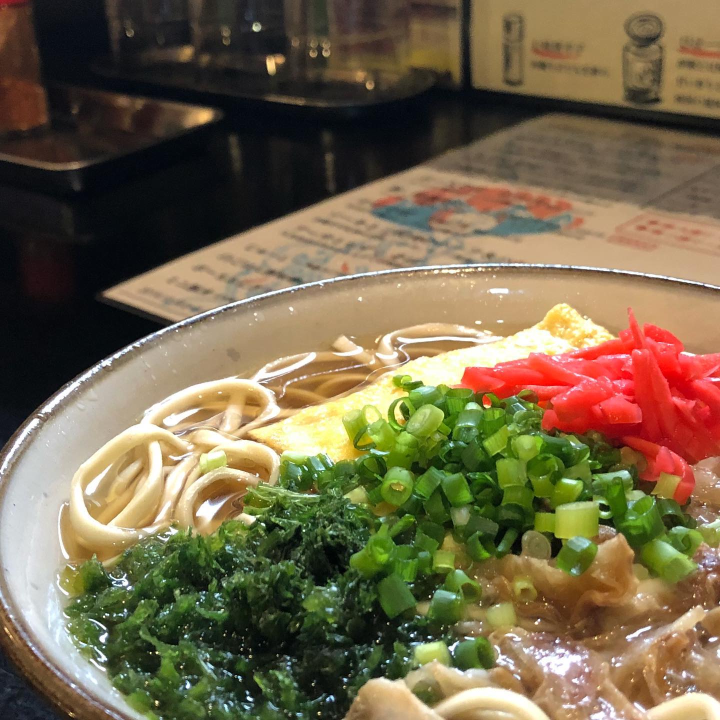 沖縄そば専門店 沖濱そば 本日もよろしくお願い致します ランチ営業 11 30 14 00 平日ランチ営業のみとなります 沖濱そば 牛油かすそば 牛油かす 油かす 横山商店 久米島産のアーサ 亀浜製麺所 沖縄そば 大阪福島区 Facebook