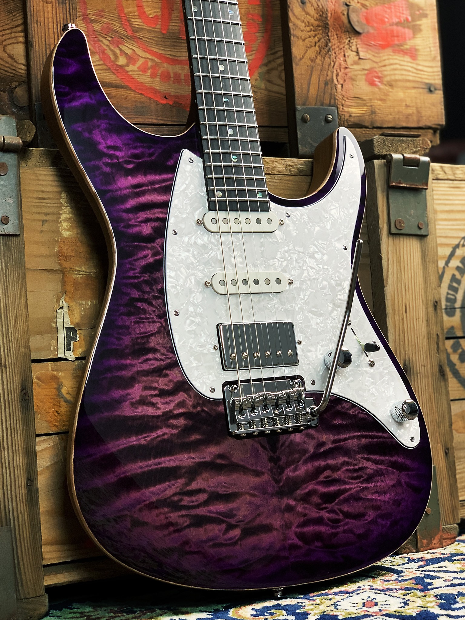 Mayones Aquila QM 6 Custom 🎸💜🔥🆒 Quilted Maple 4A Grade top