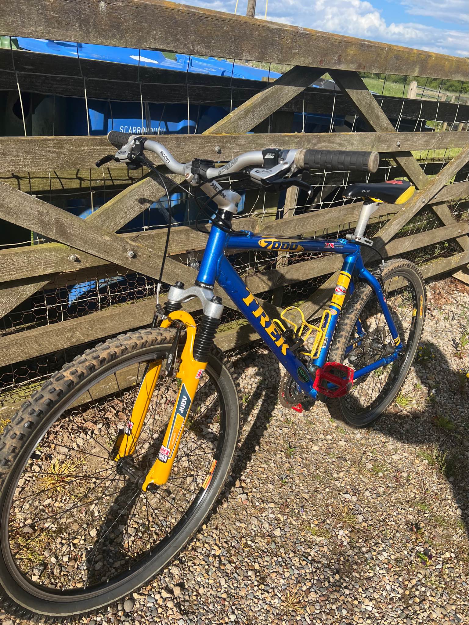The Trek 7000 (including its later ZX variation) is a highly