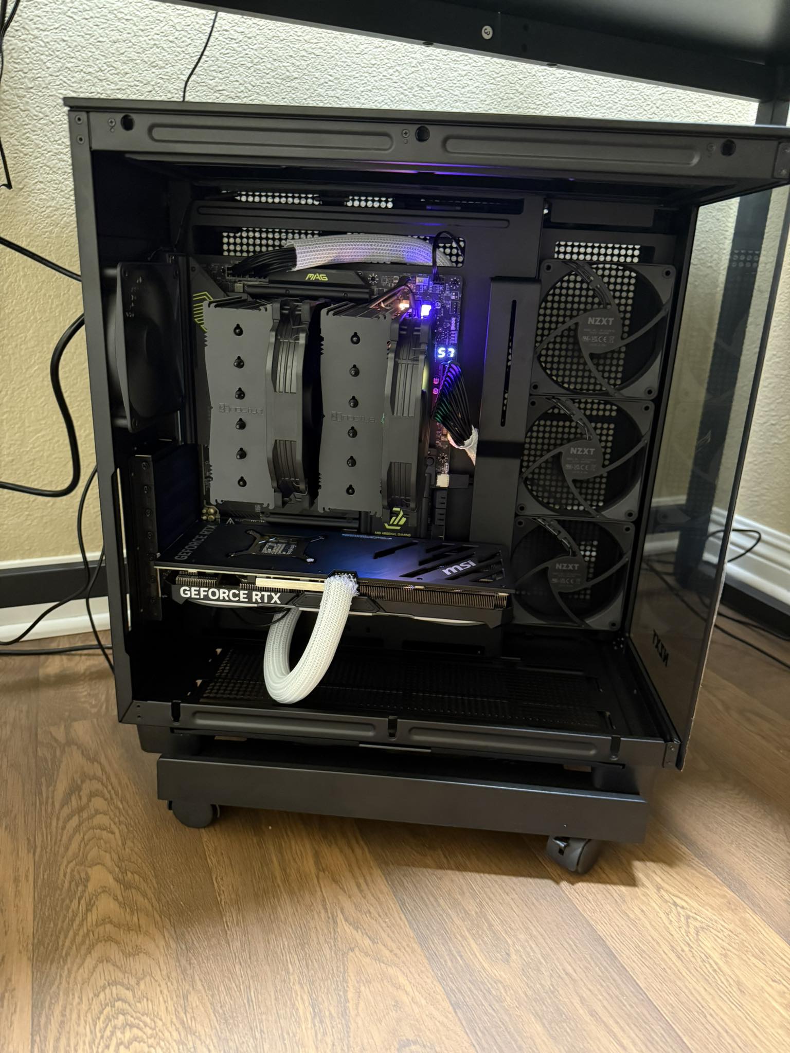 Building a PC with NZXT H9 Flow case and MSI X870E Tomahawk