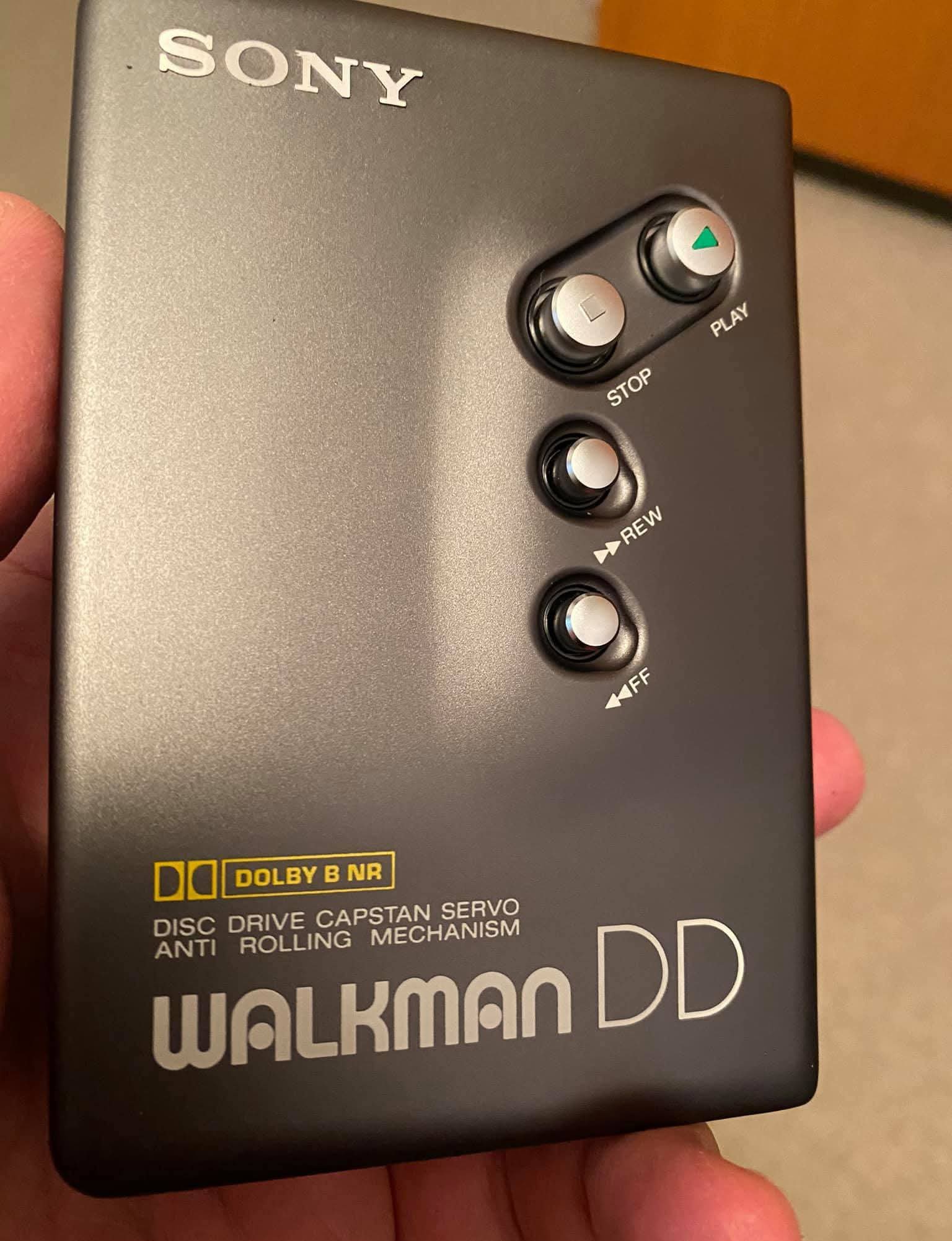 Sony Walkman DD series cassette player