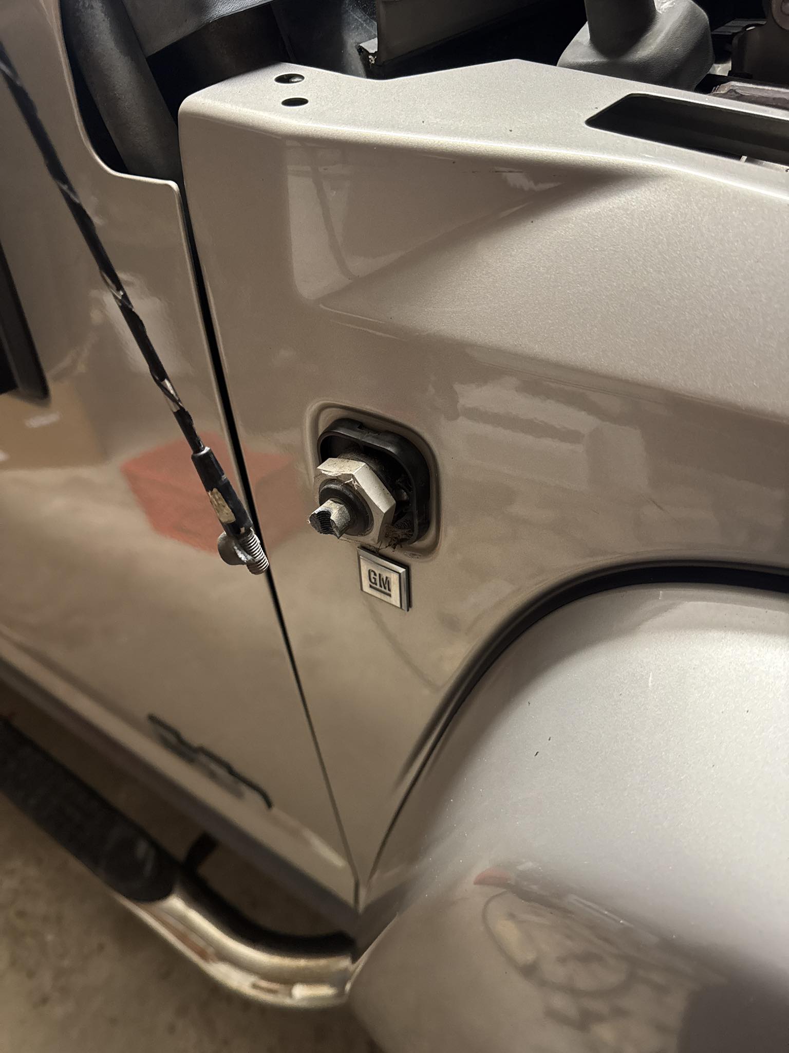 Sell 2006-2010 H3 Hummer Chrome Billet Radio Antenna Bracket Base Cover