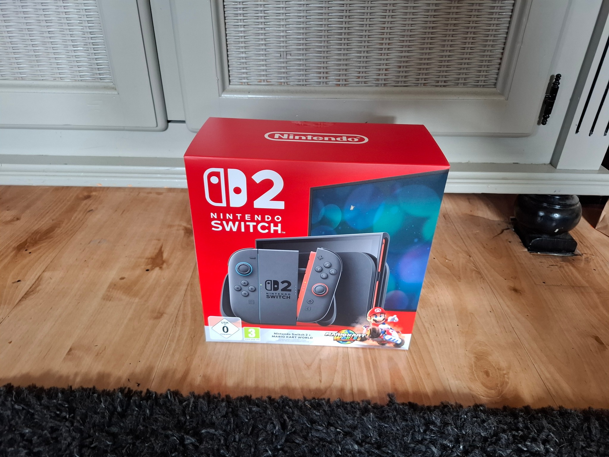 I am really happy!? Nintendo 02 N NINTENDO SWITCH የት 002 ธิ 