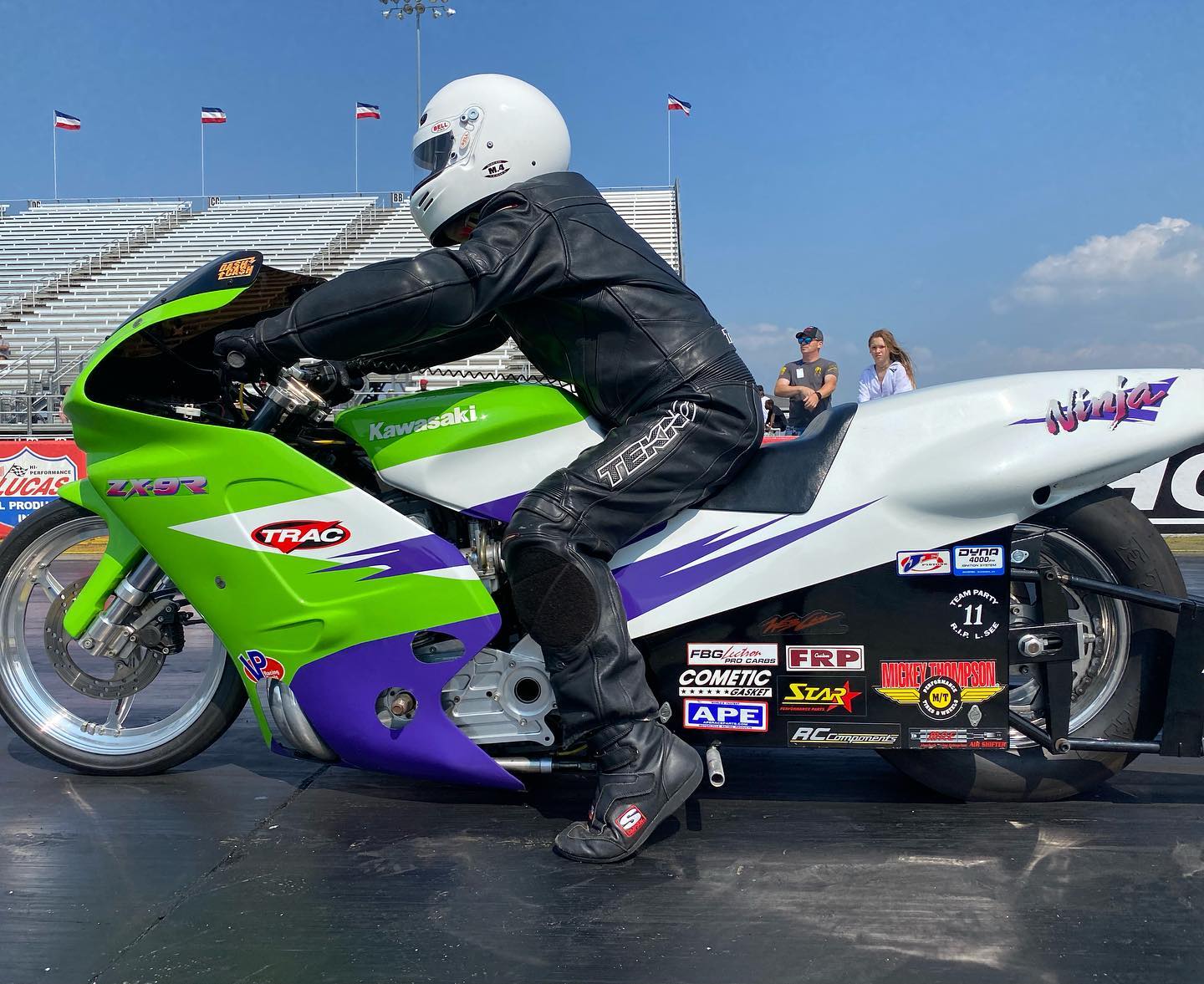 Kawasaki zx-9 at Lucas Oil Indianapolis Raceway Park