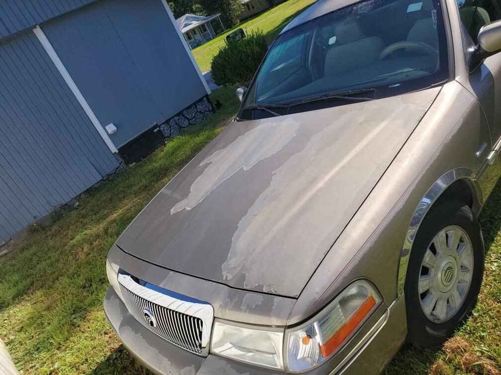 Original 2004 Mercury Grand Marquis Sales Brochure – 20-Page Showroom Catalog 4 thumbnail image