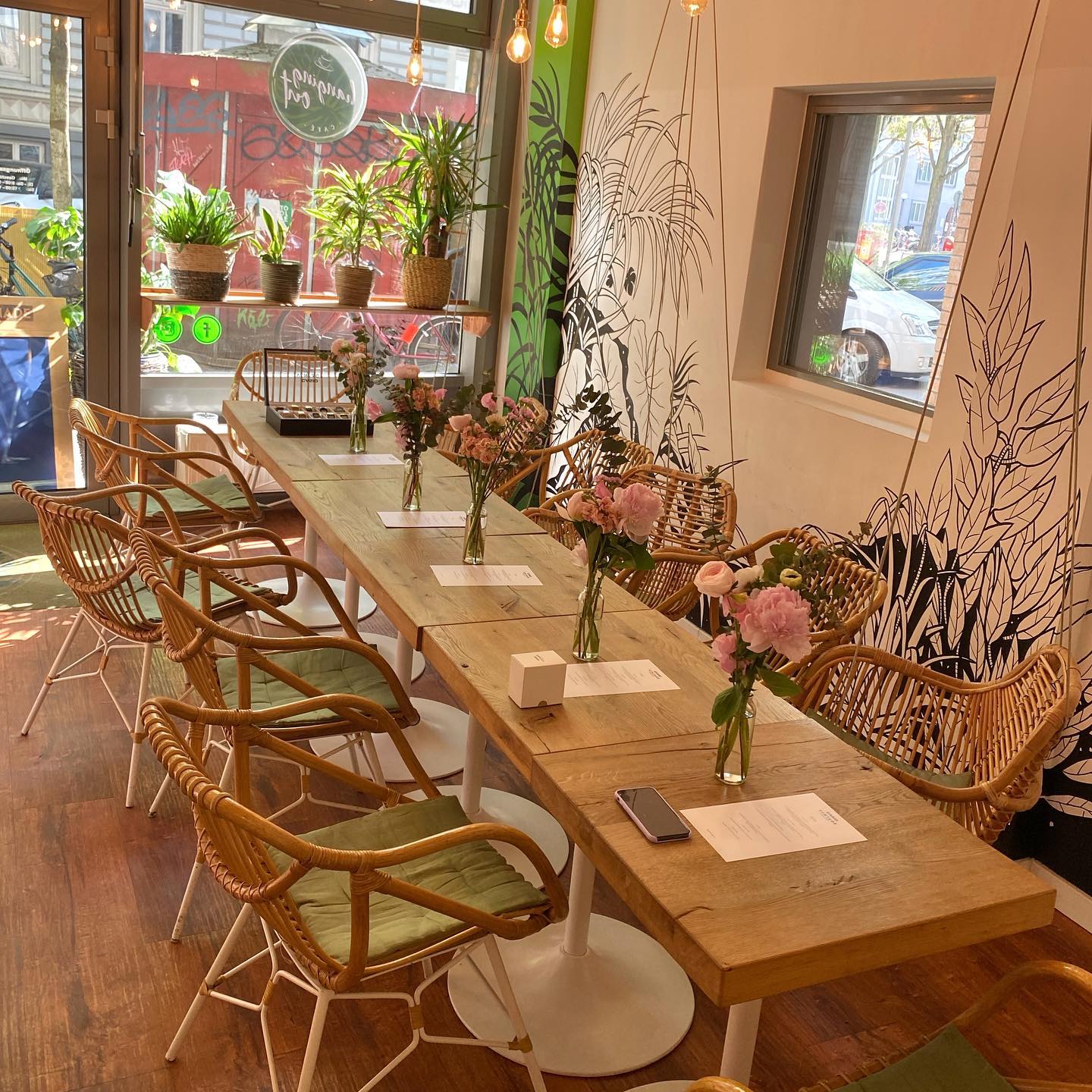 Speisekarte Hanging Out Café In Hamburg – NUTF