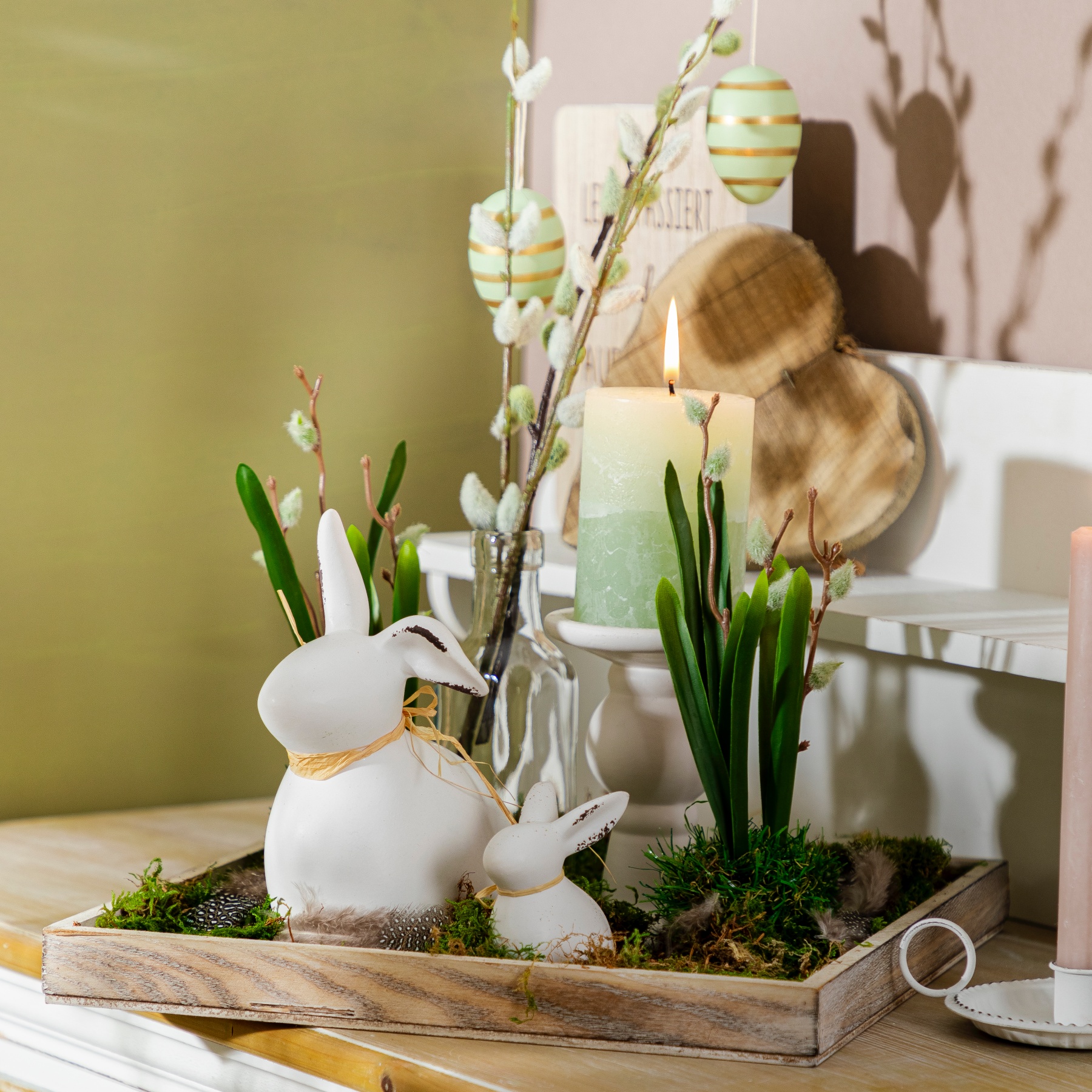 Natur Liebe 💚 Setze deine Hasen auf deinem Tablett perfekt in Szene! Was hältst du von dieser Dekoidee? https://bit.ly/Dekoration-Osterdeko